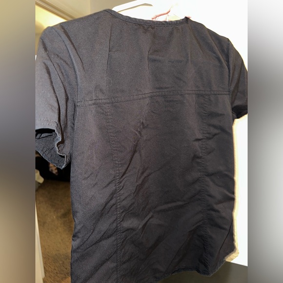 Scrub star top - Picture 2 of 2